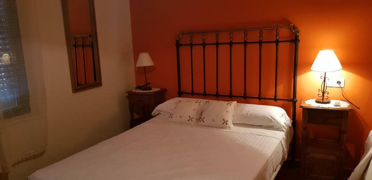 Apartamentossierradegata La Noguera Villamiel Exteriör bild